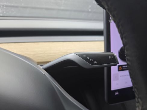 Used 2021 Tesla Model 3 Standard Range Plus RWD image 33