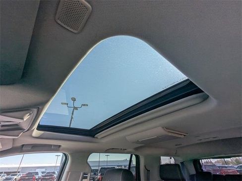 Used 2019 GMC Yukon Denali w/ Denali Ultimate Package image 25