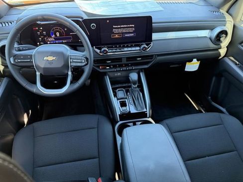 New 2025 Chevrolet Colorado LT image 12