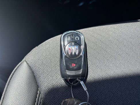 Used 2025 Buick Encore GX Preferred FWD image 21