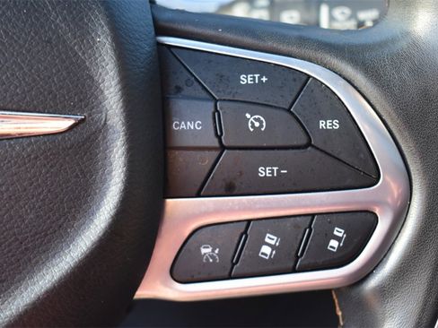 Used 2021 Chrysler Pacifica Pinnacle image 37