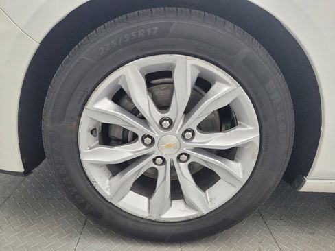 Used 2024 Chevrolet Malibu LT FWD image 31