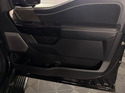 Used 2023 Ford F150 Lightning Platinum image 31