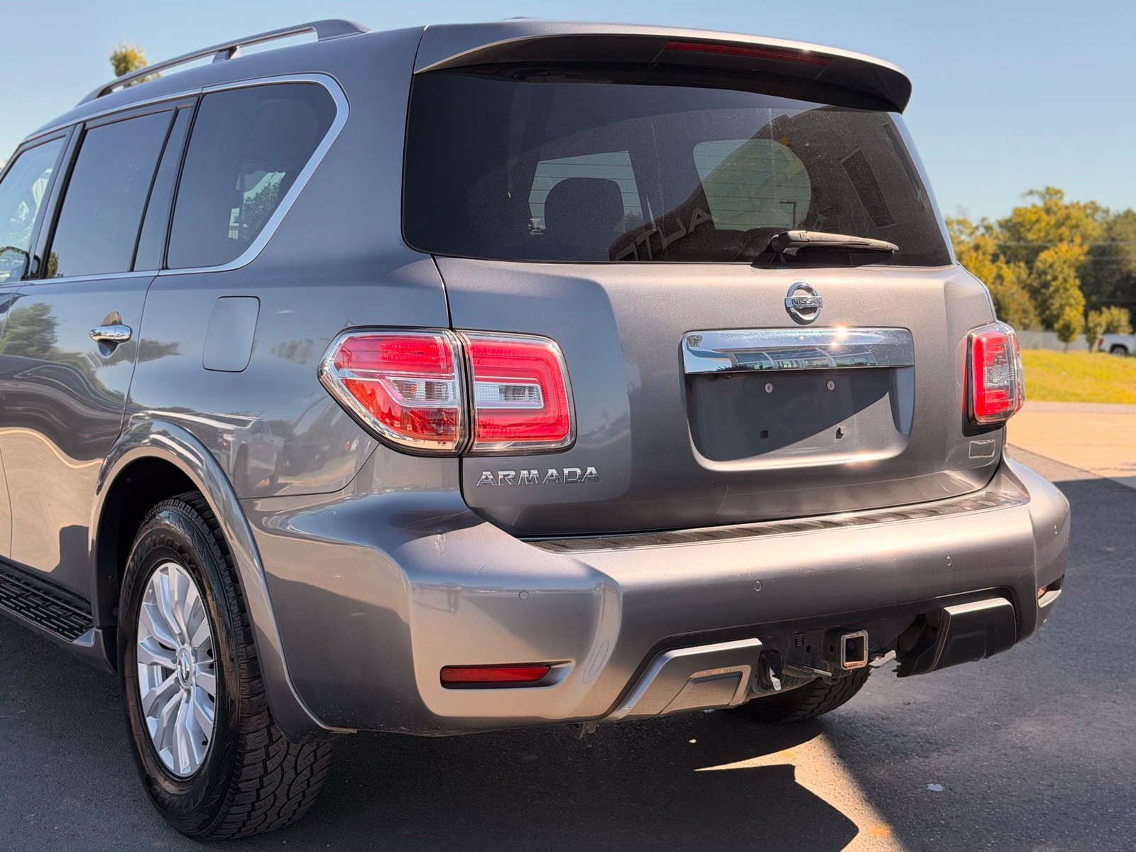 Used 2019 Nissan Armada SV w/ Driver Package RWD image 4
