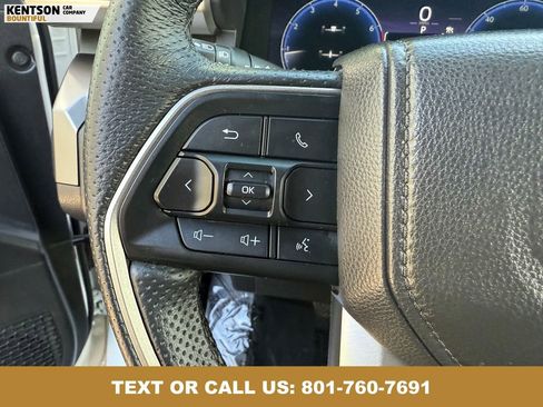 Used 2025 Toyota Tacoma TRD Off-Road image 19