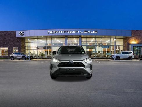 Used 2024 Toyota RAV4 LE AWD/4WD image 19