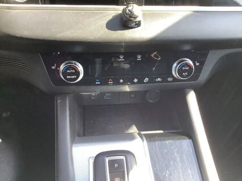 Used 2022 Mitsubishi Outlander SEL image 30