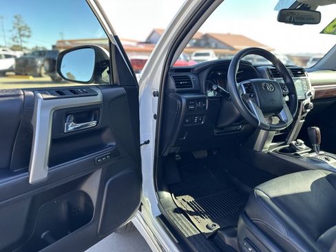 Used 2023 Toyota 4Runner Limited image 13