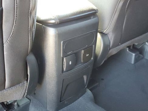 Certified 2022 Ford Explorer XLT image 14