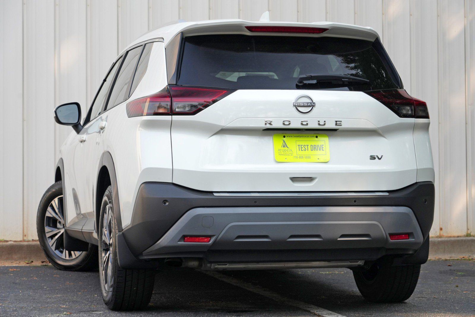 Used 2023 Nissan Rogue SV w/ SV Premium B Package FWD image 5
