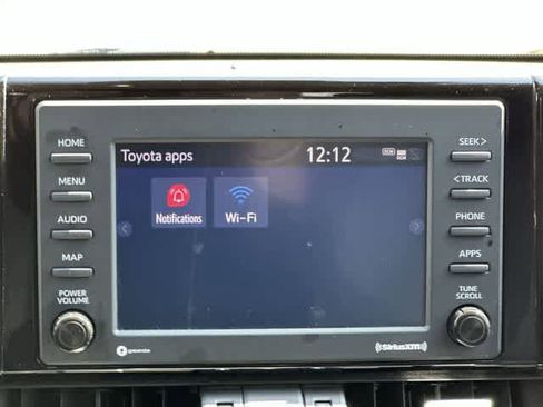 Used 2022 Toyota RAV4 XLE Premium image 13