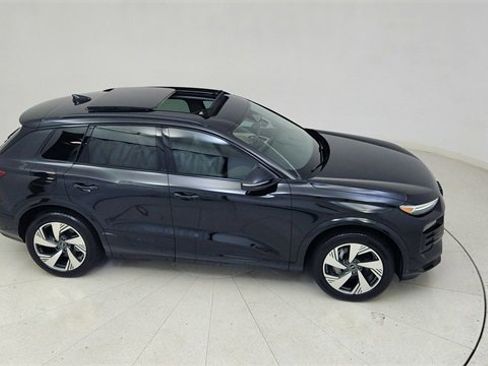 Used 2025 Audi Q6 e-tron Premium Plus w/ Premium Plus image 75