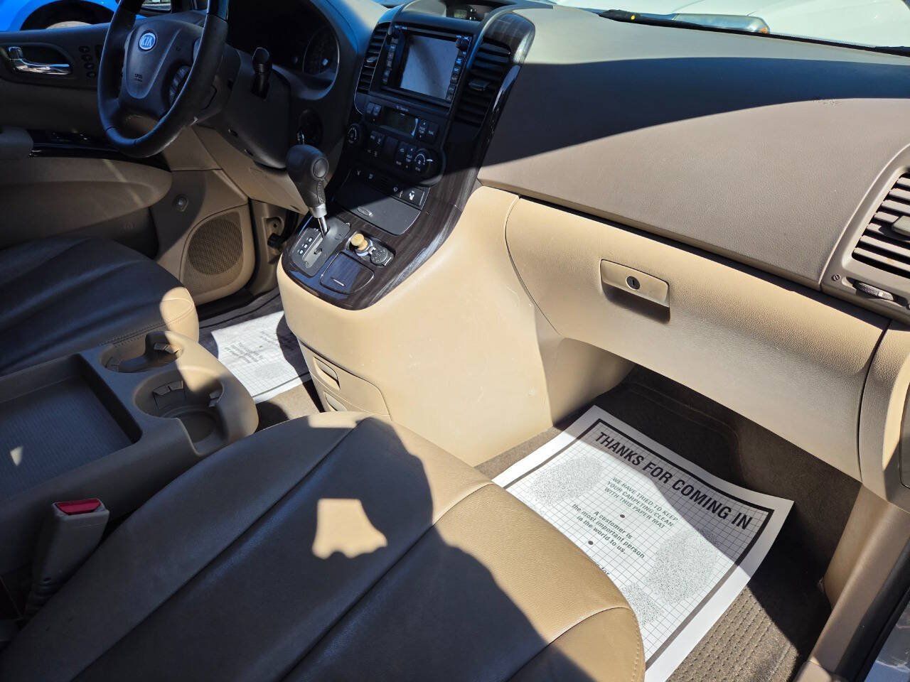 Used 2012 Kia Sedona EX w/ Luxury Pkg FWD image 31