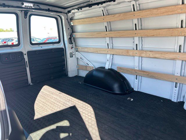 Used 2025 Chevrolet Express 2500 w/ Driver Convenience Package RWD image 18