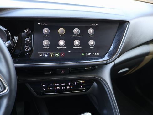 Used 2023 Buick Envision Essence image 25