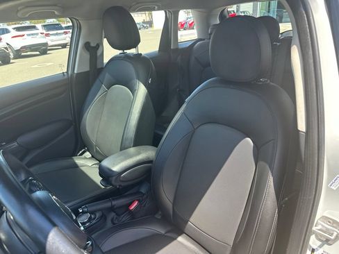 Used 2016 MINI Cooper 4-Door Hardtop FWD image 10