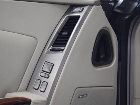 Used 2005 Cadillac XLR image 51