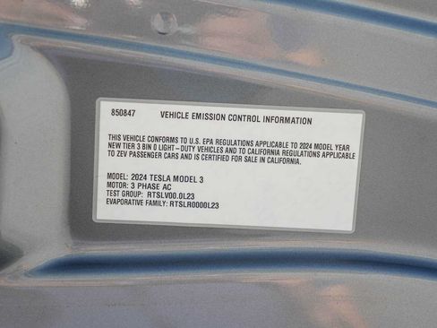 Used 2024 Tesla Model 3 Performance AWD/4WD image 32