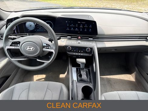Used 2024 Hyundai Elantra SEL FWD image 5