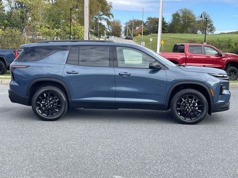 New 2026 Chevrolet Traverse LT w/ Midnight/Sport Edition image 8