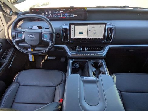 New 2025 Ford Expedition Platinum w/ Stealth Performance Package image 21