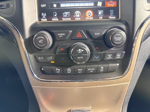 Used 2017 Jeep Grand Cherokee Laredo AWD/4WD image 34