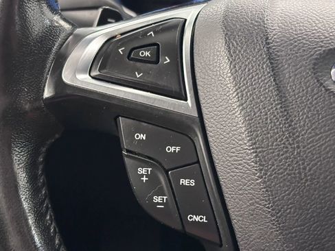 Used 2017 Ford Fusion SE w/ Fusion SE Technology Package FWD image 45
