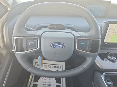 Used 2026 Ford Expedition Max Active AWD/4WD image 13
