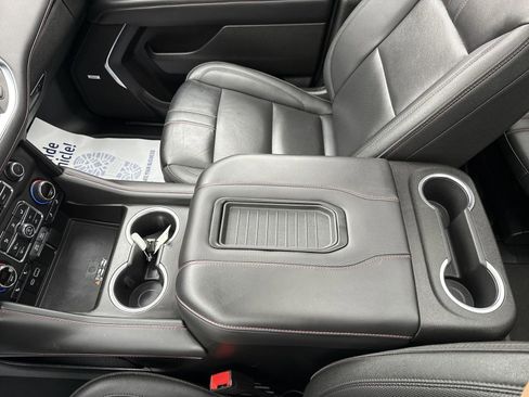 Used 2024 Chevrolet Suburban RST w/ Luxury Package AWD/4WD image 23