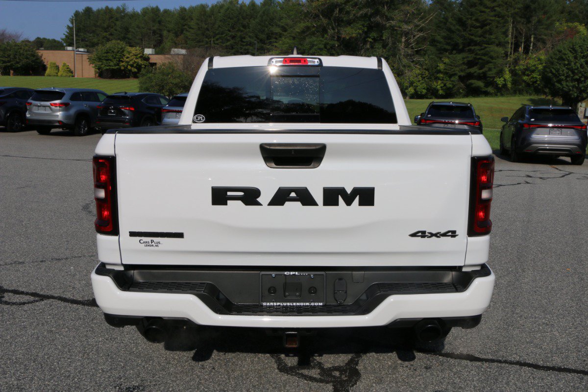 Used 2025 RAM 1500 Big Horn AWD/4WD image 4