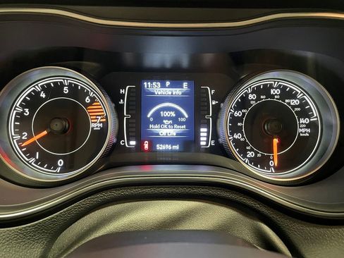 Used 2020 Jeep Cherokee Latitude Plus w/ Cold Weather Group image 29