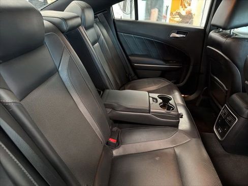 Used 2015 Dodge Charger R/T w/ Plus Group RWD image 29
