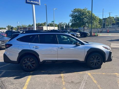 Certified 2024 Subaru Outback Onyx Edition XT AWD/4WD image 4