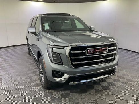 New 2026 GMC Yukon XL Elevation AWD/4WD image 3
