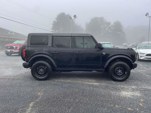 Used 2023 Ford Bronco Black Diamond image 2