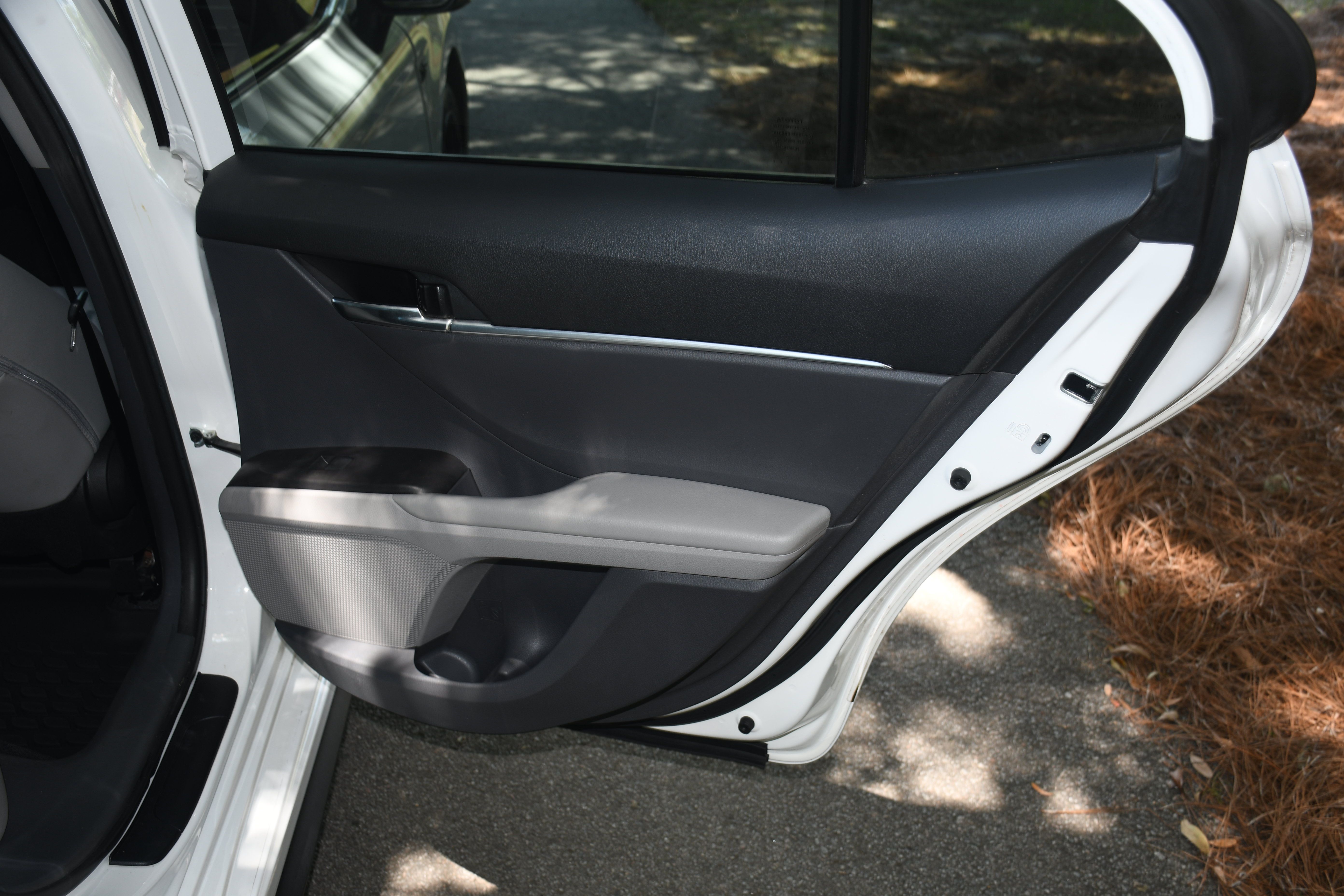 Used 2024 Toyota Camry SE FWD image 18