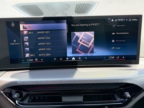 New 2026 BMW 330i Sedan w/ Convenience Package RWD image 30