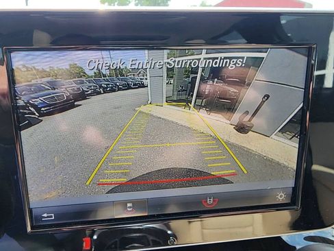 Used 2017 Mercedes-Benz C 300 4MATIC Sedan image 21