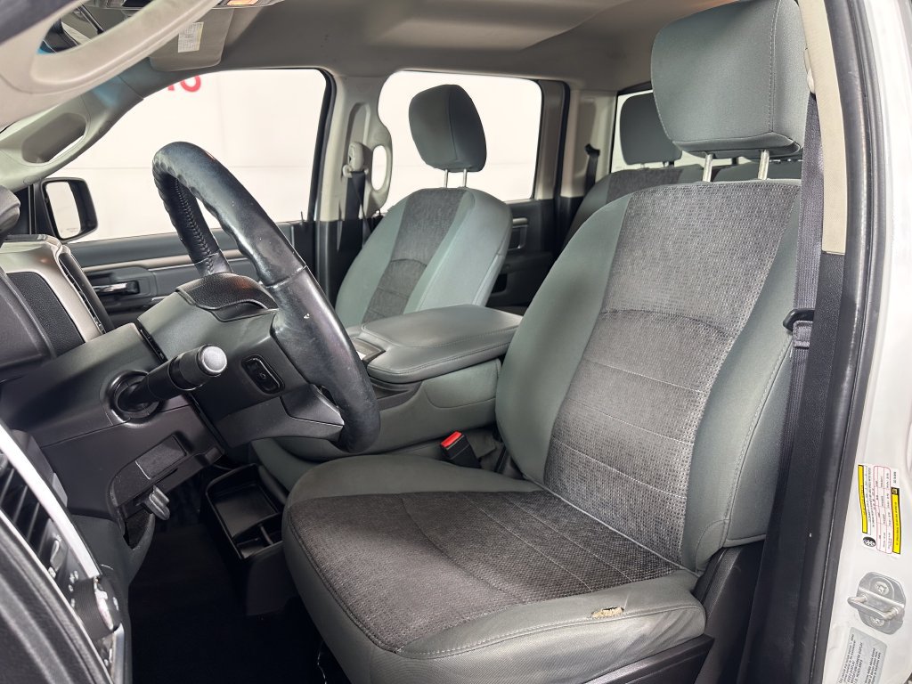 Used 2016 RAM 1500 Big Horn AWD/4WD image 12