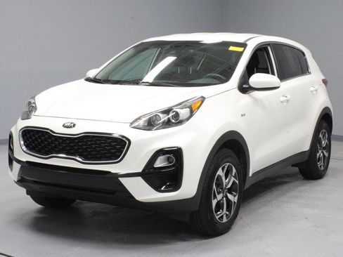 Used 2022 Kia Sportage LX AWD/4WD image 6