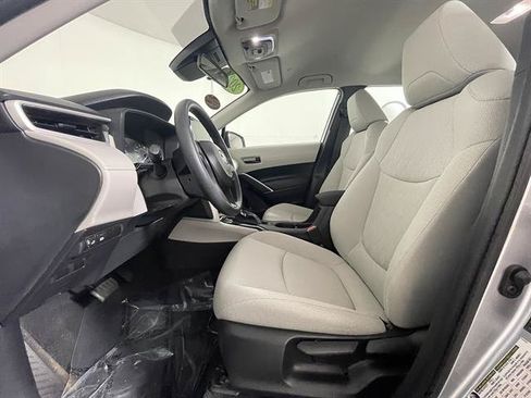 Certified 2024 Toyota Corolla Cross L AWD/4WD image 9