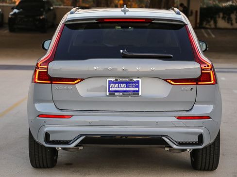 New 2026 Volvo XC60 B5 Ultra image 7