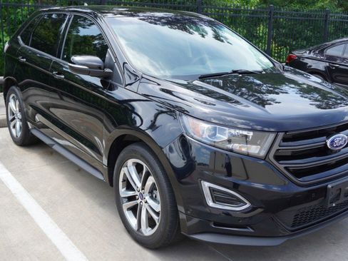 Used 2017 Ford Edge Sport w/ Equipment Group 401A AWD/4WD image 3