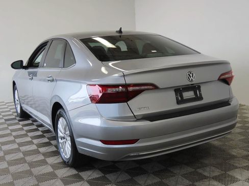 Used 2020 Volkswagen Jetta FWD image 3