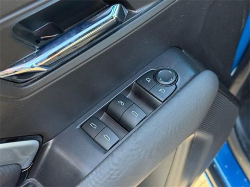 Used 2023 Chevrolet Colorado Z71 w/ Z71 Convenience Package 2 image 17