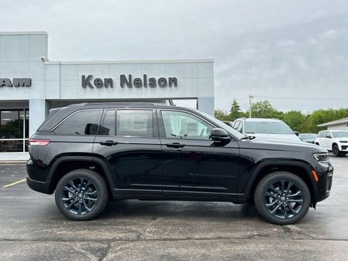New 2026 Jeep Grand Cherokee Limited AWD/4WD image 14