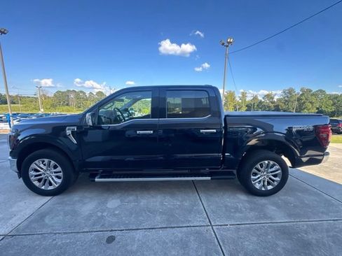 Used 2025 Ford F150 Lariat w/ Equipment Group 501A Mid AWD/4WD image 4