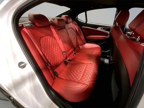 Used 2023 Genesis G70 3.3T w/ Sport Prestige Package image 23