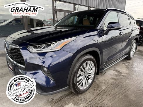 Used 2024 Toyota Highlander Platinum AWD/4WD image 1