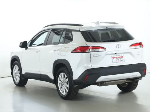 Certified 2023 Toyota Corolla Cross LE AWD/4WD image 38